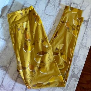 LuLaRoe Yellow Christmas Lights Leggings One Size EUC